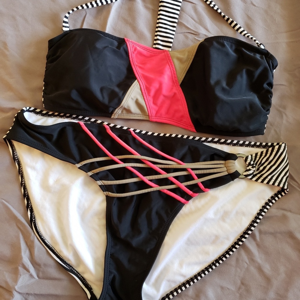 Ladies swim suit